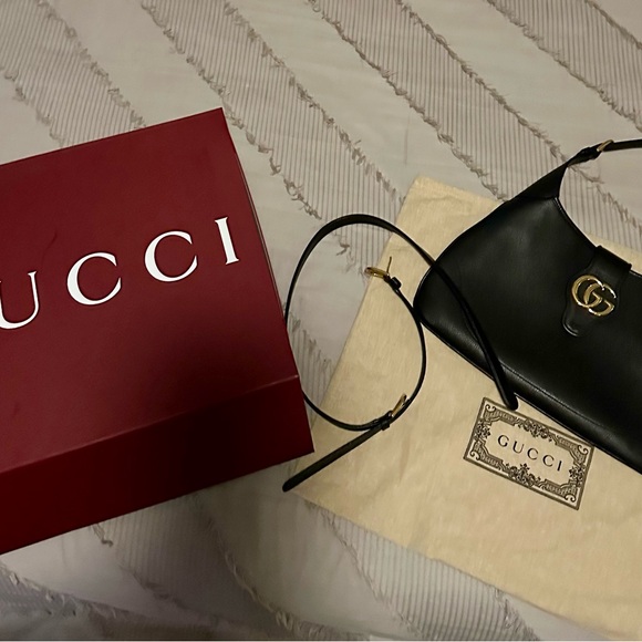 GUCCI Handbag - Picture 2 of 11